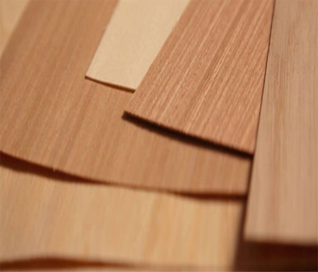 Materiais de alto padrão: laca e lâmina natural